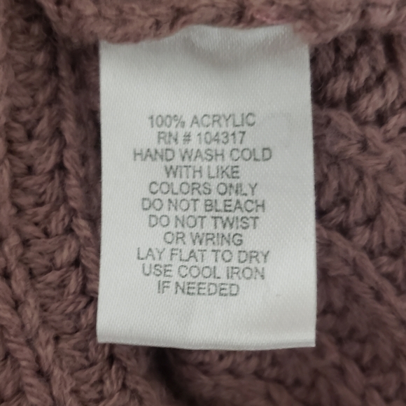 Derek Heart knitted sweater - Picture 7 of 7